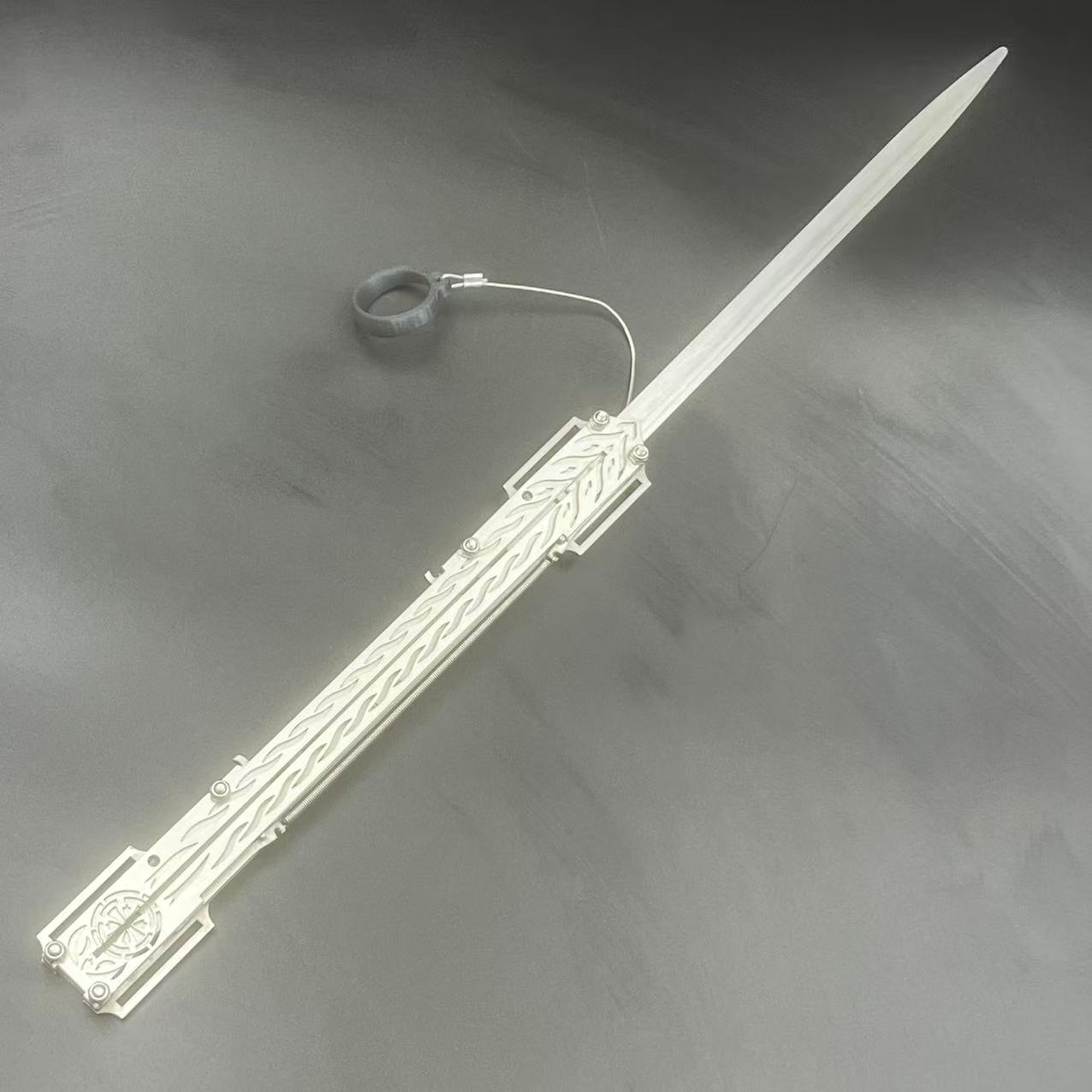 Épée à manche élastique en aci - Cosplay Prop Dagger avis et prix
