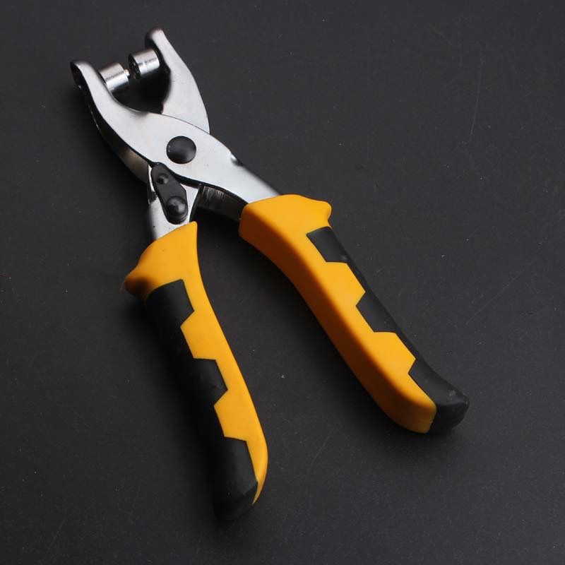 Kit d'outils de travail du cui - Snap Plier Setter avis et prix